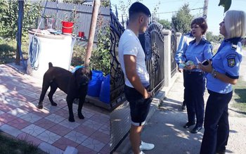 Deținătorii de arme și de …