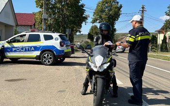 Aproximativ 100 de șoferi au …