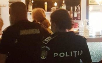 Scandal la o terasă din …