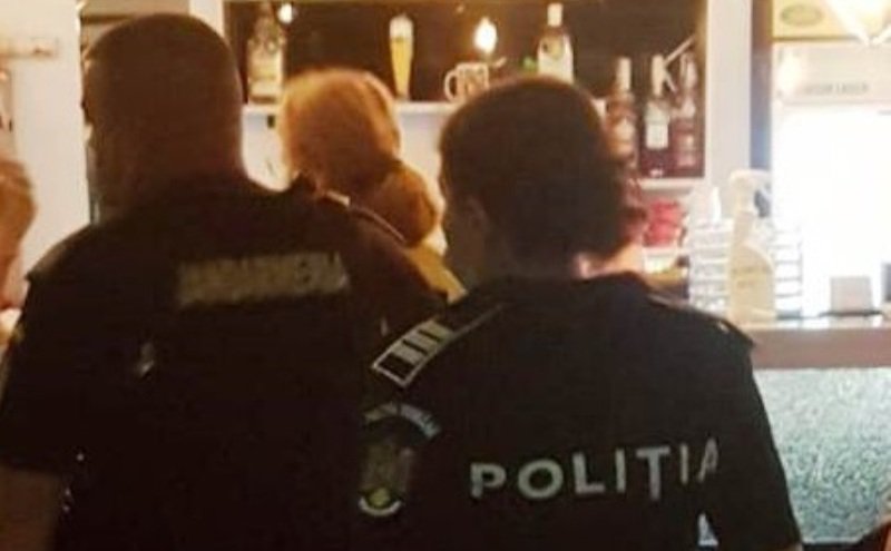 Scandal la o terasă din Botoșani! S-a ales cu dosar penal după ce a amenințat și stropit cu cafea un tânăr