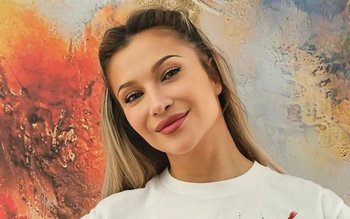 Lora a fugit de acasă …