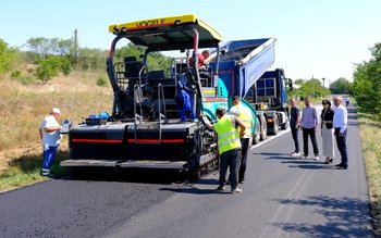 Noi covoare asfaltice turnate pe …