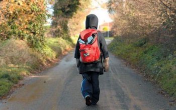 Un minor de 11 ani, …