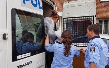 Botoșăneancă de 42 de ani …