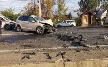 Patru persoane au ajuns la …