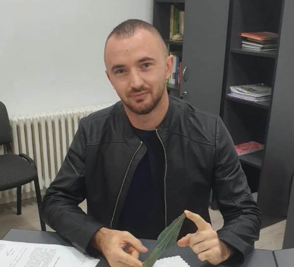 Artefact din Epoca Bronzului găsit de un jandarm cu un detector de metale lângă pădurea Tudora