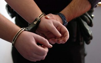 Minor căutat în vederea arestării …