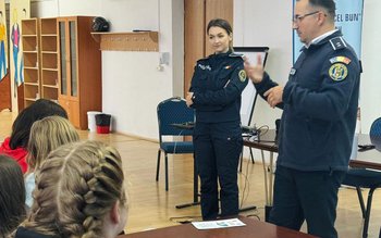Activități desfășurate de polițiști dedicate …