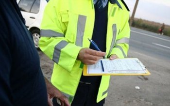 Șofer cu tupeu! S-a urcat …