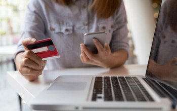 Două femei din Suceava au …