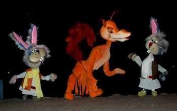 „Ursul păcălit de vulpe” în …