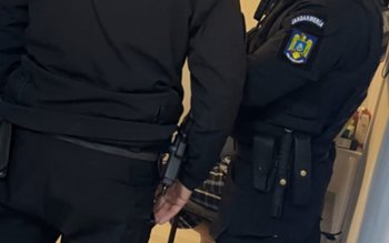 Botoșănean reținut pentru fals în …