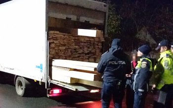 Material lemnos confiscat în cadrul …