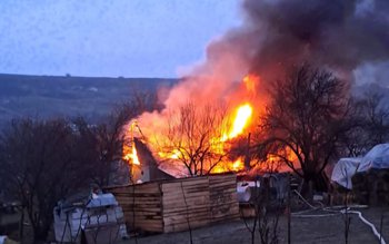 Familie cu patru copii din …