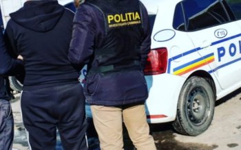 Tânăr reținut de polițiști pentru …