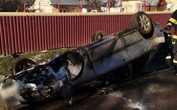 ACCIDENT! O mașină s-a răsturnat …