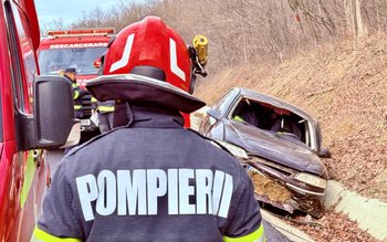 Două persoane au ajuns la …