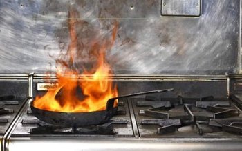 Panică la Botoșani! O oală …