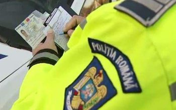 Permis contrafăcut prezentat polițiștilor din …