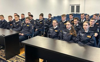 Viitori ofițeri de poliție, în …