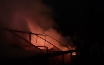 Incendiu la un solar din …