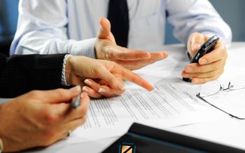 Funcționarii publici ar putea fi …