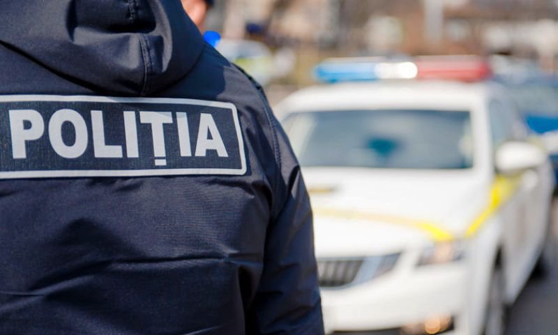În loc de mărțișor s-au ales cu amendă! Depistați la volan, deși nu aveau acest drept