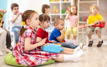 Când se fac primele liste …