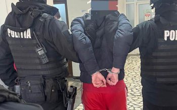 Tânăr înjunghiat într-un local din …