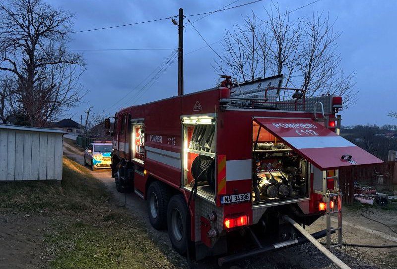 Casă din Vlădeni distrusă într-un incendiu, în această dimineață
