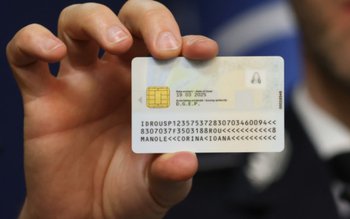 Cetăţenii români care au domiciliul …