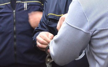 Tânăr reținut după ce a …