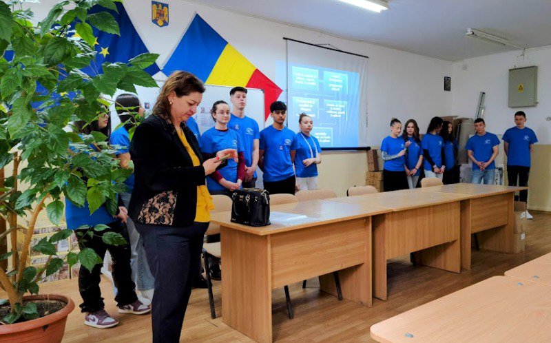 Activitate comună cu elevi din două licee botoșănene