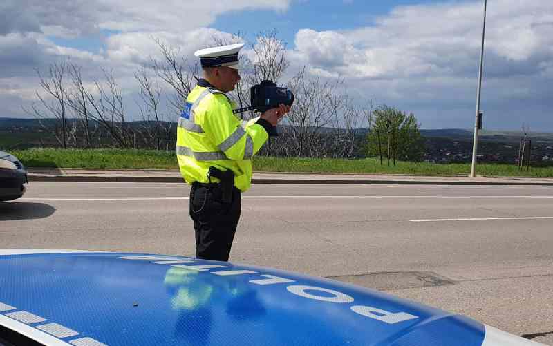 Peste 60 de premise de conducere și certificate de înmatriculare reținute de polițiști în cadrul planului de activitate BLOCADA
