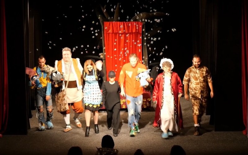 O nouă reîntâlnire cu Scufița roșie la Teatrul „Vasilache”!!!