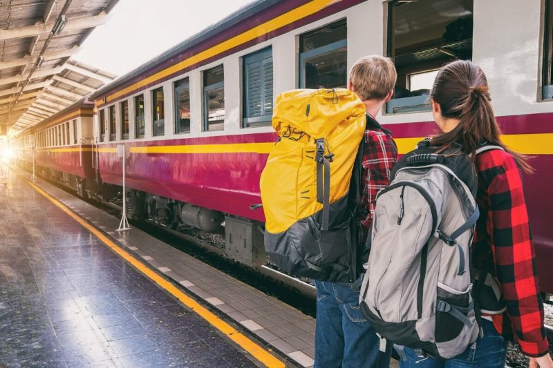 Poți călători gratuit cu trenul prin Europa în această vară dacă ai 18 ani și răspunzi la câteva întrebări