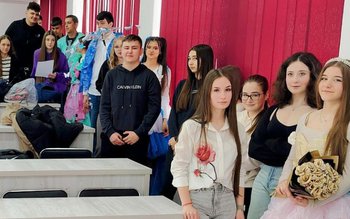 „Reciclează cu stil” – Modă, …