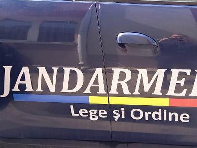 Bărbat amendat de jandarmi pentru …