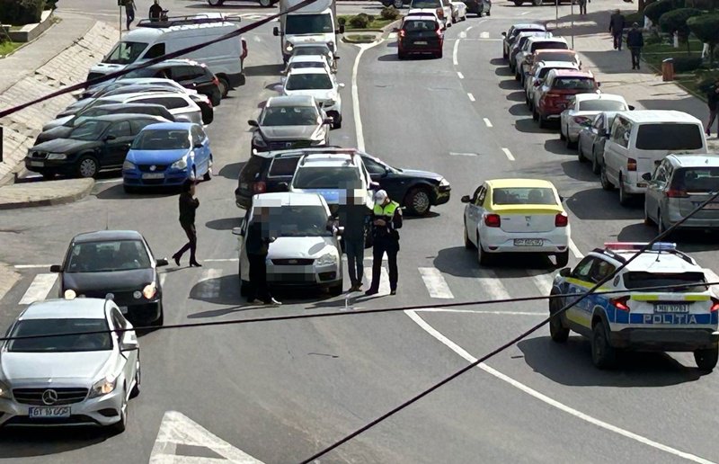 Accident la Dorohoi! Femeie acroșată pe o trecere de pietoni