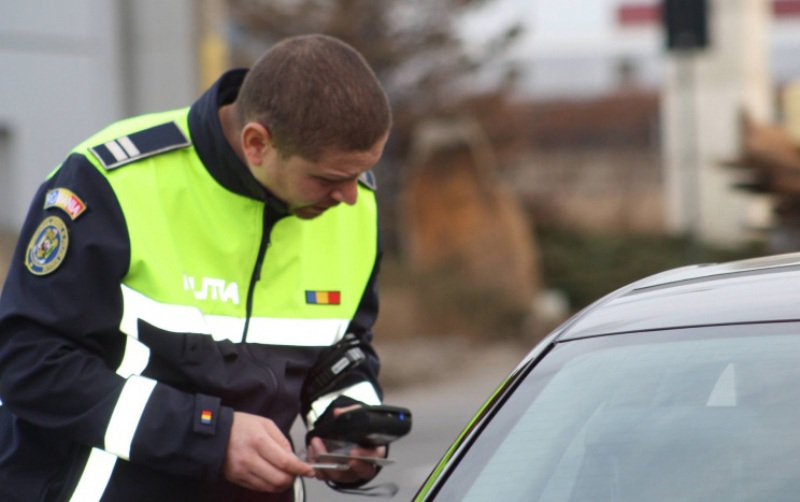 12 conducători auto depistați sub influența alcoolului