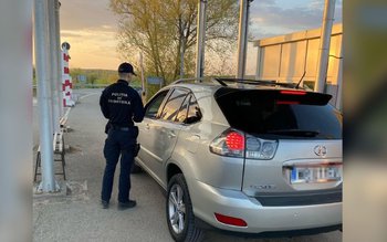 La volan, dar cu un …