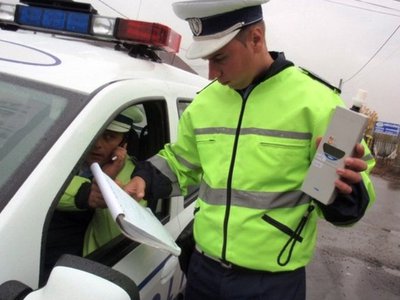 Bărbat reținut pentru conducere sub …