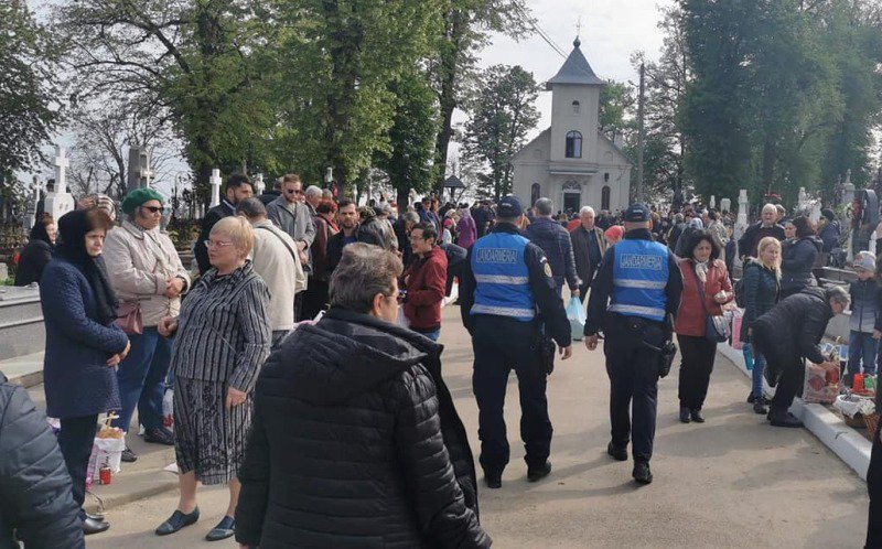 „Este interzis picnicul în cimitir” - Jandarmii botoșăneni vor supraveghea „Paștele Blajinilor”