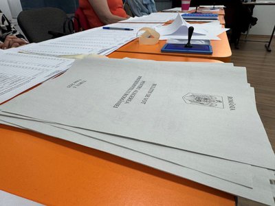 Alegeri prezidențiale 2025, Turul I: …