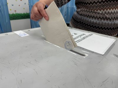 Alegeri prezidențiale 2025, Turul I: …