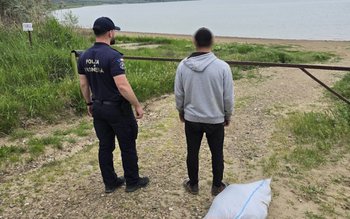 Prinși la pescuit în plină …