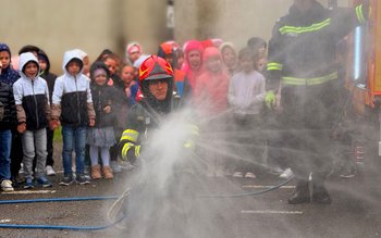Grădinița „Floare de colț” Botoșani …