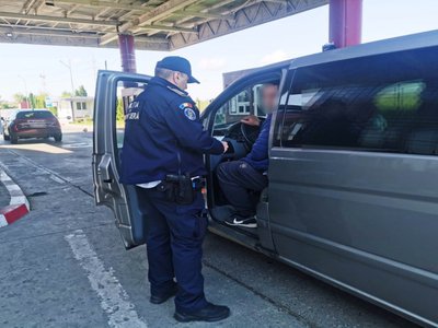 Permis de conducere fals obținut …