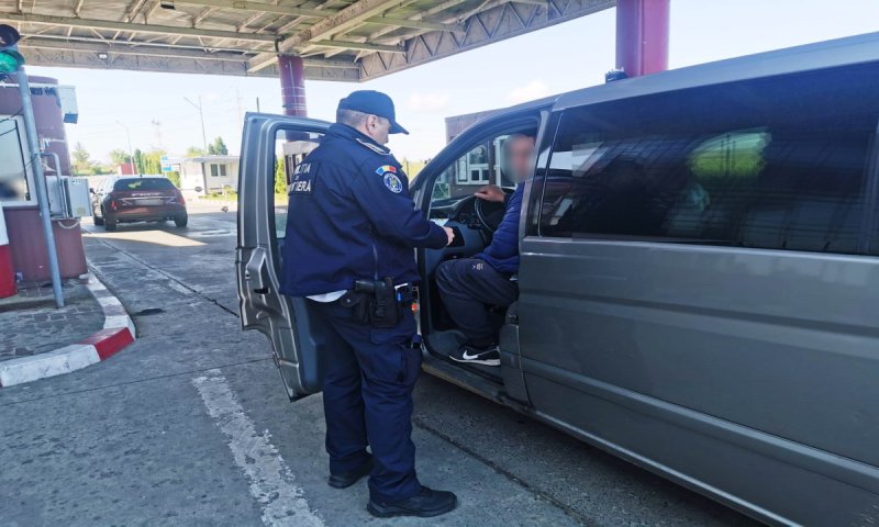 Permis de conducere fals obținut la o școală de șoferi poloneză descoperit la PTF Stânca