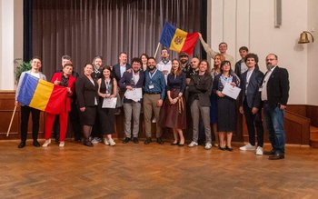 Alexandra, campioană internațională la vorbit …